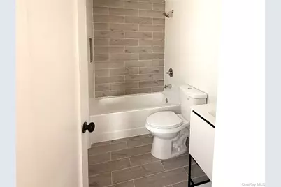 342 E 234th Street E #1, Bronx, NY 10470 - Photo 8