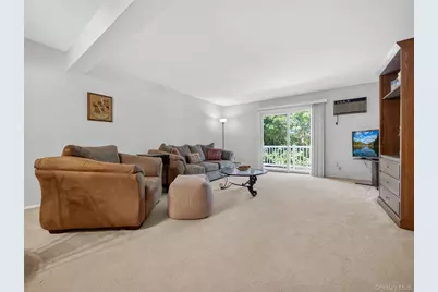 187 Doxbury Lane, Suffern, NY 10901 - Photo 12