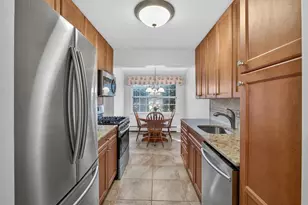 187 Doxbury Ln, Suffern, NY 10901 - Photo 8