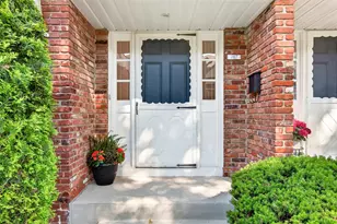 187 Doxbury Ln, Suffern, NY 10901 - Photo 2