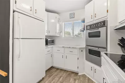 14 Plain Street, Lindenhurst, NY 11757 - Photo 6
