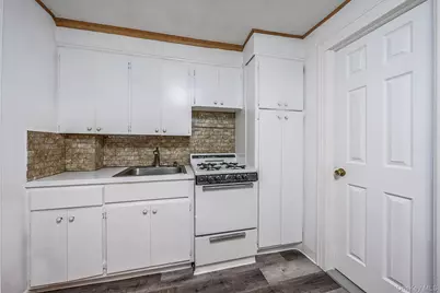 10003 88th Avenue, Richmond Hill, NY 11418 - Photo 30