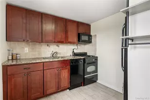 517 E Broadway, Long Beach, NY 11561 - Photo 4