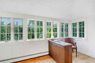 1100 7th St, Greenport, NY 11944 - Photo 6