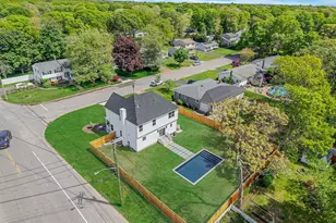 100 Bieselin Rd, Bellport, NY 11713 - Photo 38