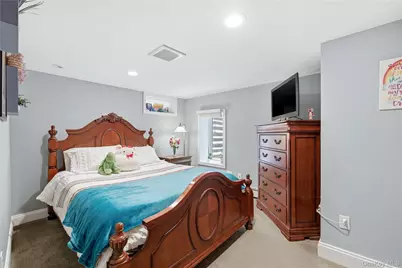 87 Laurel Drive, Massapequa Park, NY 11762 - Photo 32