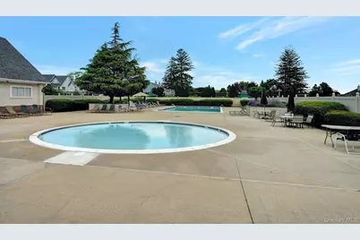 57 Maple Wing Boulevard, Central Islip, NY 11722 - Photo 24
