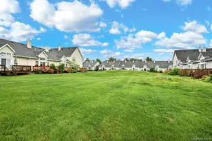 57 Maple Wing Blvd, Central Islip, NY 11722 - Photo 22