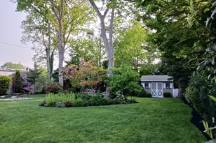 103 East Dr, Massapequa, NY 11758 - Photo 26