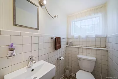 103 East Drive, Massapequa, NY 11758 - Photo 20