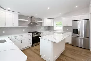 224 Hungry Harbor Rd, Valley Stream, NY 11581 - Photo 8