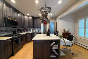 539 E Beech St, Long Beach, NY 11561 - Photo 2
