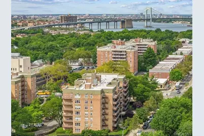 23-20 Bell Blvd #5C, Bayside, NY 11360 - Photo 2