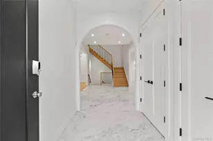 11 Buckman Pl, Monsey, NY 10952 - Photo 6