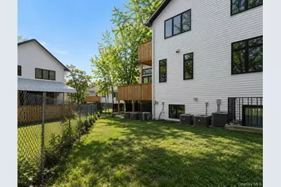 11 Buckman Place #212, Monsey, NY 10952 - Photo 4