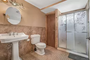 17 Oxford St, Malverne, NY 11565 - Photo 28