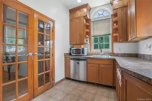 17 Oxford St, Malverne, NY 11565 - Photo 16
