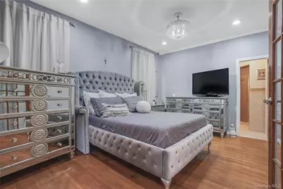 17 Oxford Street, Malverne, NY 11565 - Photo 8