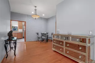 17 Oxford St, Malverne, NY 11565 - Photo 6