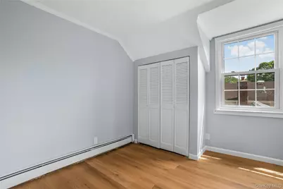 17 Oxford Street, Malverne, NY 11565 - Photo 22