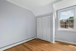 17 Oxford St, Malverne, NY 11565 - Photo 22
