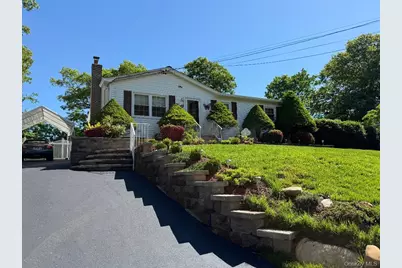 3 Commack Road, Sound Beach, NY 11789 - Photo 2