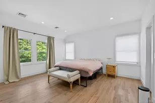534 Riverside Ave, Massapequa, NY 11758 - Photo 14