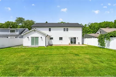 534 Riverside Avenue, Massapequa, NY 11758 - Photo 26