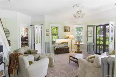 5 Spring Garden Avenue, Shelter Island Heights, NY 11965 - Photo 12