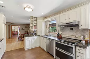 5 Millbrook Ct, Stony Brook, NY 11790 - Photo 10