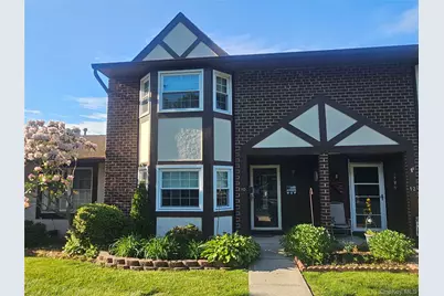 10 Sunhollow Court, Deer Park, NY 11729 - Photo 1