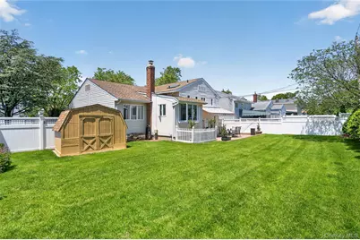 91 Myles Avenue, Levittown, NY 11756 - Photo 24