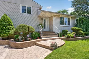 91 Myles Ave, Levittown, NY 11756 - Photo 2