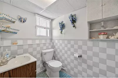 91 Myles Avenue, Levittown, NY 11756 - Photo 10