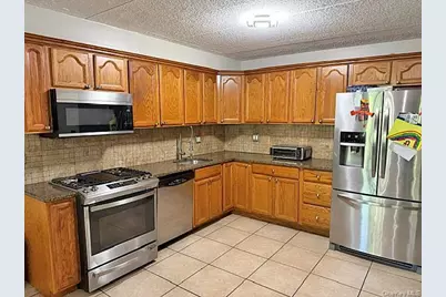 66 Omni Parc Drive, Nanuet, NY 10954 - Photo 6