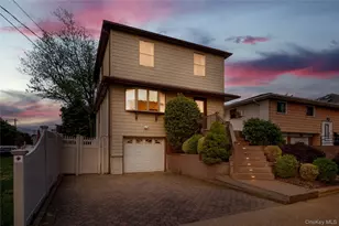 2575 Bayview Ave, Wantagh, NY 11793 - Photo 2