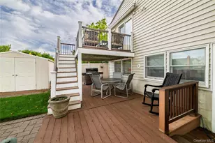 2575 Bayview Ave, Wantagh, NY 11793 - Photo 8