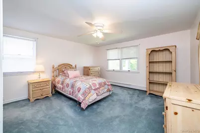 124 Peterhoff Avenue, Malverne, NY 11565 - Photo 18