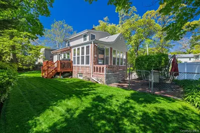 124 Peterhoff Avenue, Malverne, NY 11565 - Photo 24