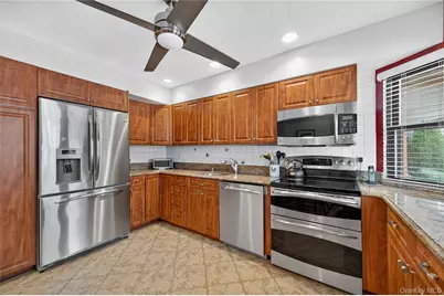 12 Hampton Way, Woodbury, NY 11797 - Photo 4