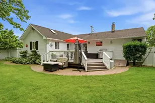 123 Meroke Ln, East Islip, NY 11730 - Photo 32