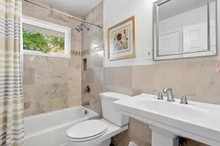 123 Meroke Ln, East Islip, NY 11730 - Photo 6