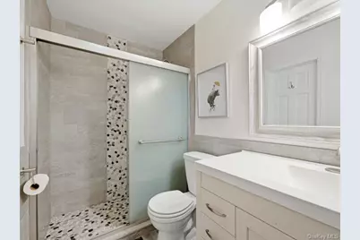 123 Meroke Lane, East Islip, NY 11730 - Photo 10