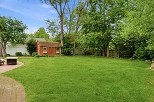 123 Meroke Ln, East Islip, NY 11730 - Photo 34