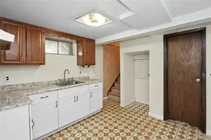 4 Patricia Ct, Bethpage, NY 11714 - Photo 28