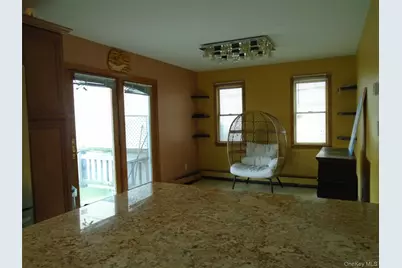 306 Seagirt Avenue, Far Rockaway, NY 11691 - Photo 16