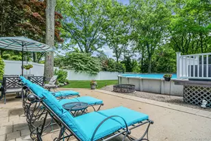 74A Hilltop Dr, Smithtown, NY 11787 - Photo 16