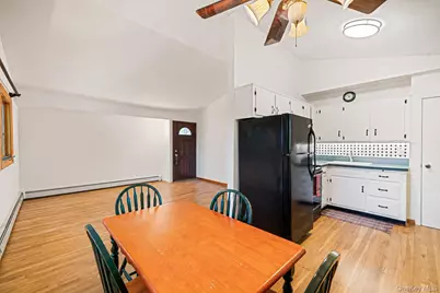 18 Roxbury Street, Huntington Station, NY 11746 - Photo 10