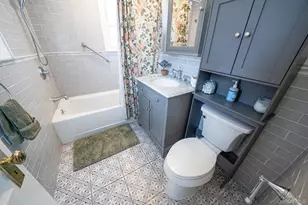 24 Huntington Ave, Lynbrook, NY 11563 - Photo 14