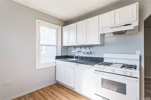 24 Huntington Ave, Lynbrook, NY 11563 - Photo 16
